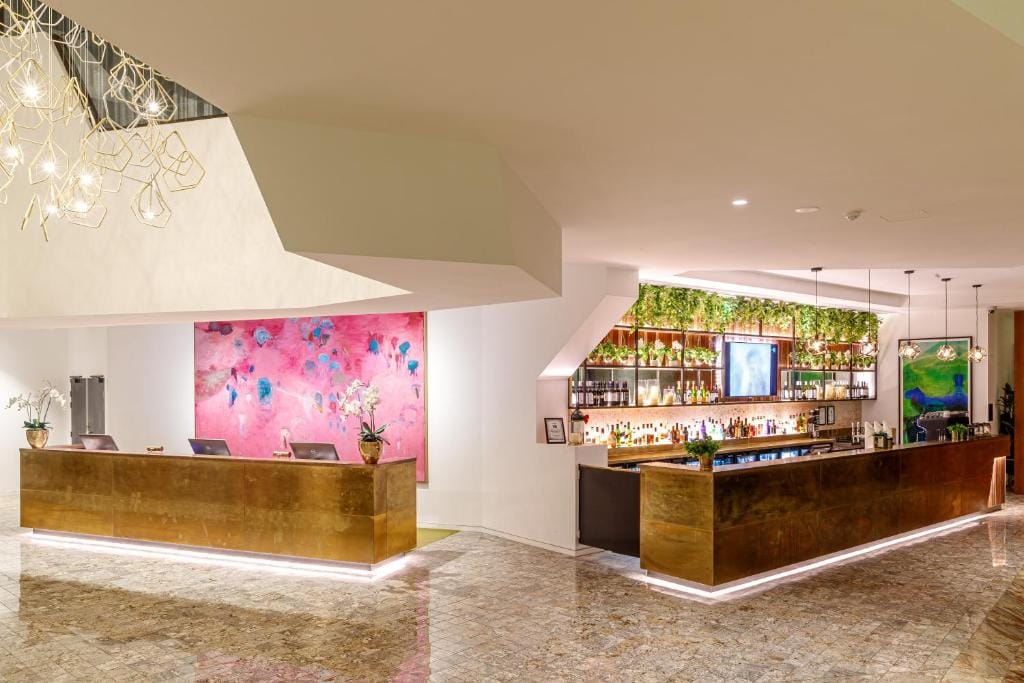 Eatons Hill Hotel — 1