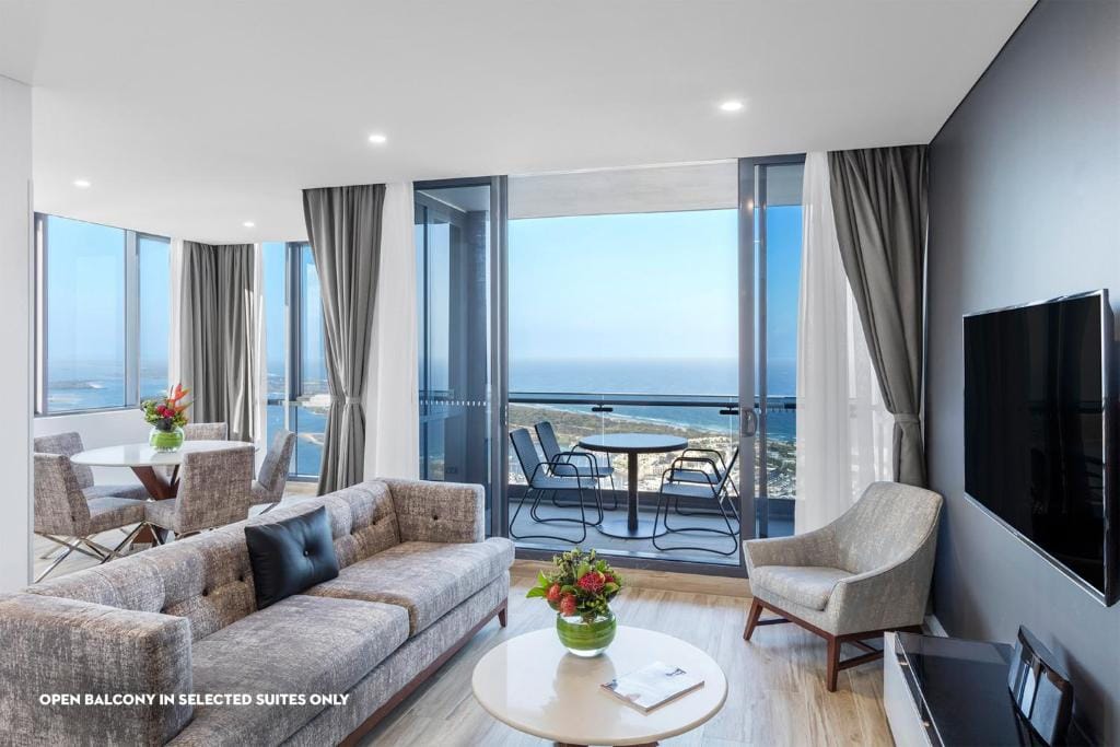Meriton Suites Southport — 1
