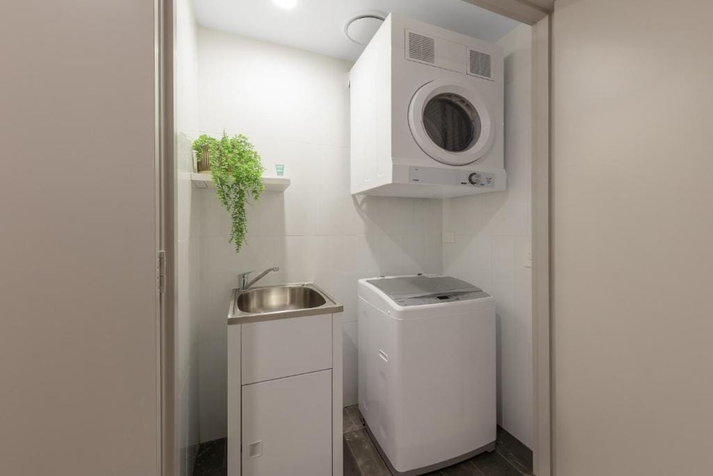 Meriton Suites Southport — 2