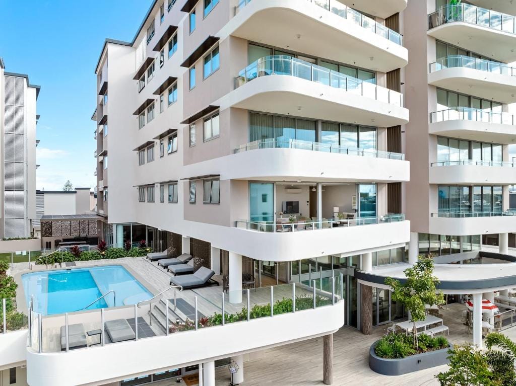 Lowanna Beach Resort Kawana