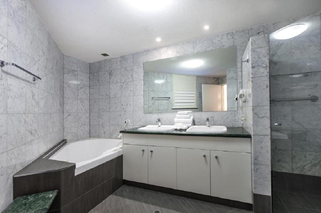 Emerald Noosa — 3