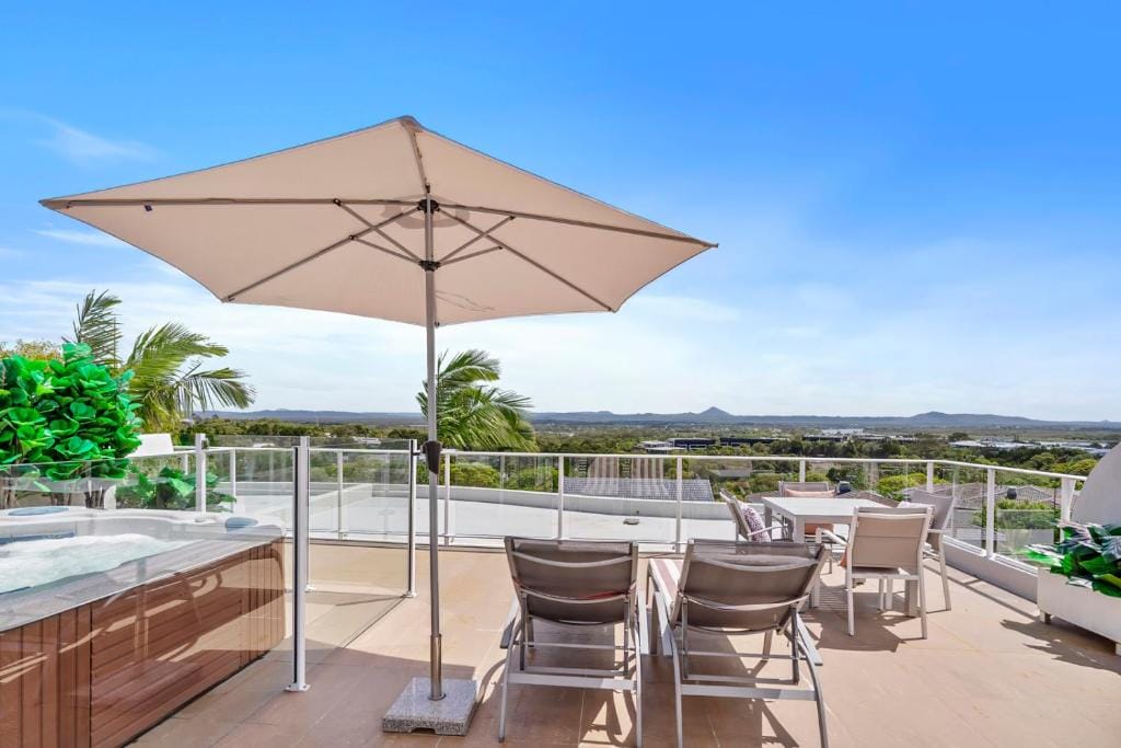 Noosa Hill Resort — 4